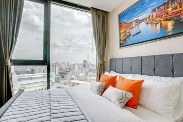 City view unit on 19th floor located in convenient and stylish area of Bangkok