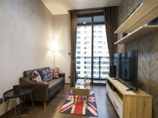 The beautifully presented unit comes in size 32 Sq.m., near BTS for rent and sale