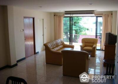 1-BR Apt. near MRT Queen Sirikit National Convention Centre (ID 510324)