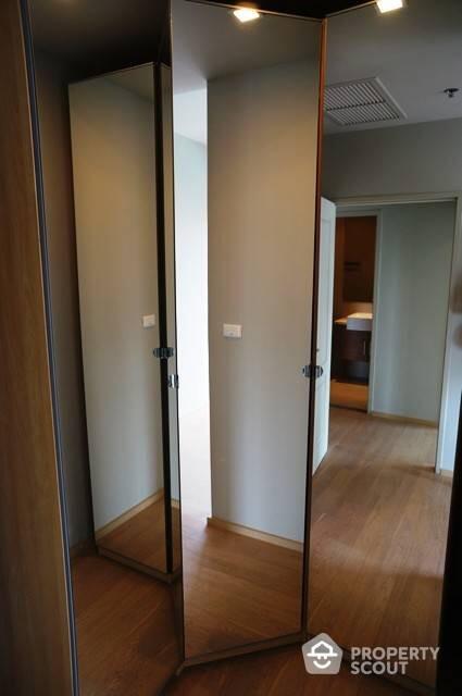 2-BR Condo at Noble Refine Prompong near BTS Phrom Phong (ID 510301)