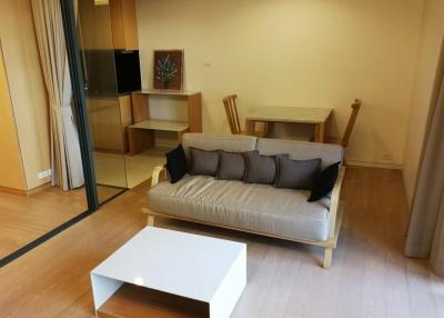 condo for rent near,nice decoration with Japanese style, BTS Phrom Phong station