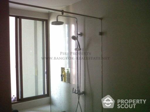 1-BR Condo at The Emporio Place near BTS Phrom Phong (ID 509653)