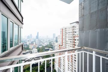 The extremely remarkable condominium at Sukhumvit 24 close to BTS Phromphong