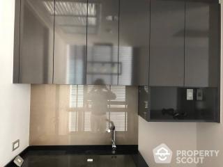 1-BR Condo at The Lumpini 24 near BTS Phrom Phong (ID 370895)