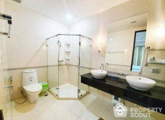 3-BR Condo at Baan Klang Krung Siam-Pathumwan Condominium near BTS Ratchathewi