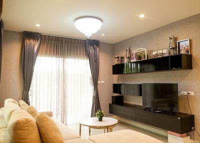 The Plant Simpls Ramkhamhaeng 118, a detached house that has all the functions of living.
