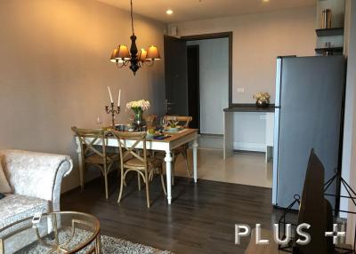 2 bedroom and 2 bathroom features all furniture in Sukhumvit area