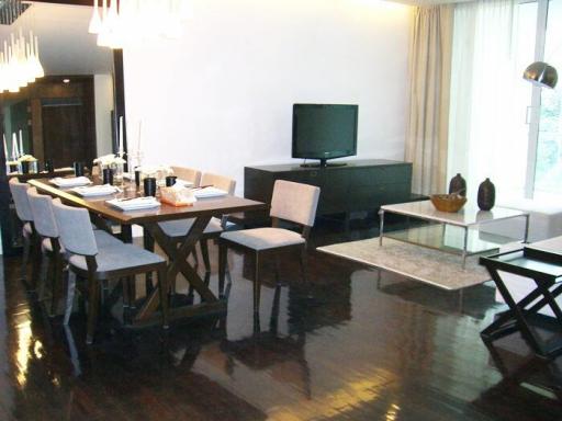 The 3 bedroom comes with the usable area of 205 sq.m.,Near BTS asoke and MRT Sukhumvit.