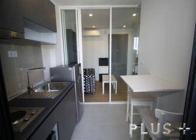 Condo near shops/fit all lifestyle