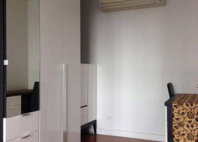 1-BR Condo at Condo One X Sukhumvit 26 near BTS Phrom Phong