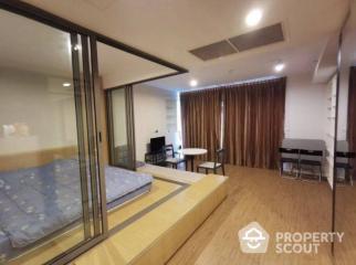 1-BR Condo at Siamese Surawong near MRT Sam Yan