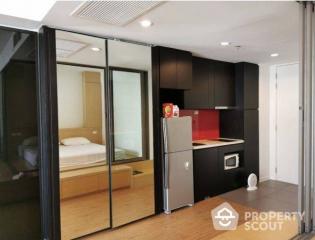 1-BR Condo at Siamese Surawong near MRT Sam Yan