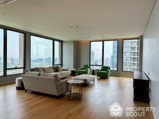 3-BR Condo at Sindhorn Residence near BTS Ratchadamri