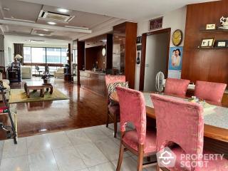 3-BR Condo at President Park Condominium near MRT Queen Sirikit National Convention Centre