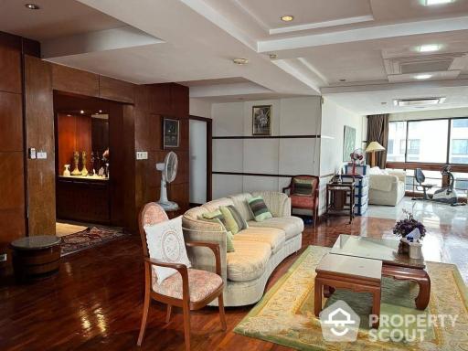 3-BR Condo at President Park Condominium near MRT Queen Sirikit National Convention Centre