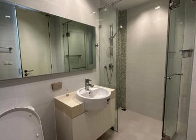 2-BR Condo at Nara 9 Sathorn-Narathiwas near BTS Saint Louis