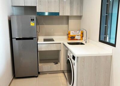 1-BR Condo at Life One Wireless near BTS Phloen Chit