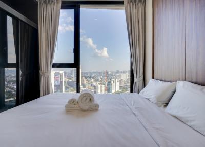 The line Jatujak Mochit fully-furnished with stylish design ,near BTS Mochit