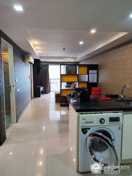 2-BR Condo at Le Nice Ekamai Condominium near BTS Ekkamai