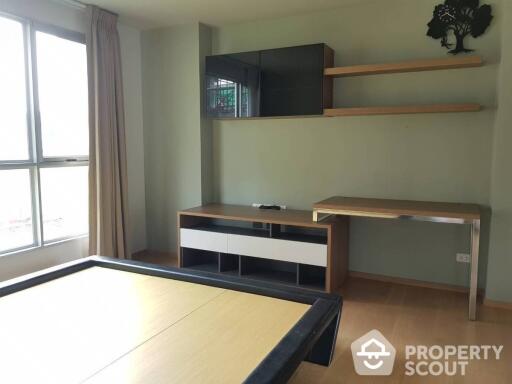 1-BR Condo at Hive Sukhumvit 65 near BTS Ekkamai