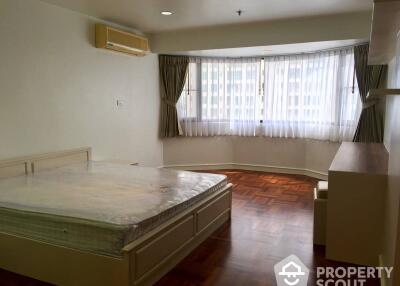 2-BR Condo at Baan Suanpetch Condominium near BTS Phrom Phong (ID 511167)
