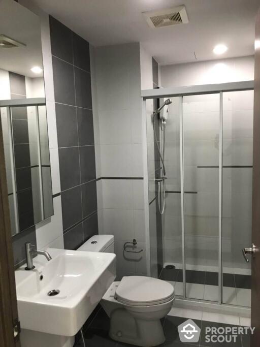 2-BR Condo at The Base Sukhumvit 77 near BTS On Nut