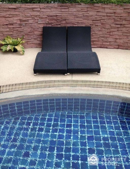 1-BR Condo at Beverly Tower near ARL Makkasan