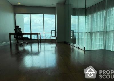 3-BR Condo at Bright Sukhumvit 24 Condominium near MRT Queen Sirikit National Convention Centre