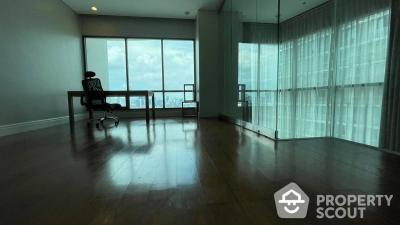 3-BR Condo at Bright Sukhumvit 24 Condominium near MRT Queen Sirikit National Convention Centre