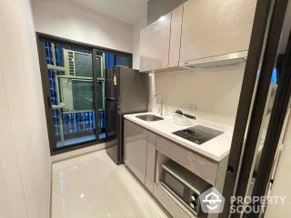 2-BR Condo at Life Asoke - Rama 9 near MRT Phra Ram 9