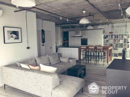 1-BR Condo at Asoke Place near MRT Sukhumvit