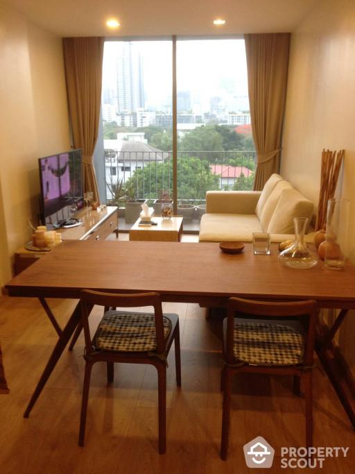 1-BR Condo at Down Town 49 near BTS Phrom Phong