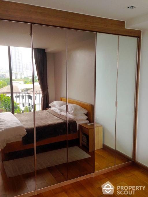 1-BR Condo at Down Town 49 near BTS Phrom Phong