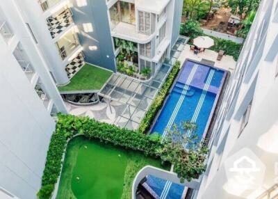 1-BR Condo at Down Town 49 near BTS Phrom Phong