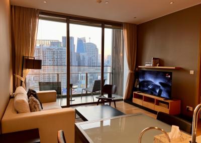 Aequa Sukhumvit 49 offering nicely decorated unit and just 350 metres away from BTS station