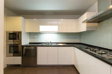 Double Tree Residence, wide area apartment