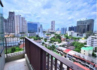 Duplex room for rent  in Phrom Phong