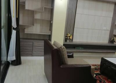 2-BR Condo at President Park Condominium near MRT Queen Sirikit National Convention Centre