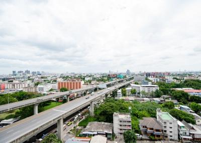 The BASE Garden Rama 9 featuring full facilities in the project and set in New CBD of Rama 9