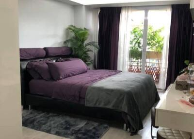 2-BR Condo at Fragrant 71 Condominium near BTS Phra Khanong