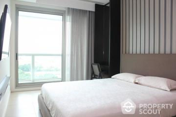 1-BR Condo at The River Condominium near BTS Saphan Taksin