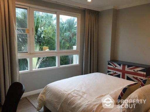 2-BR Condo at Baan Siri Sathorn Yenakard Condominium near MRT Khlong Toei (ID 512623)