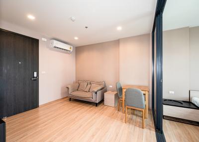 ONE bedroom condo located in Rama 9 and near MRT Rama 9