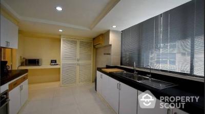 3-BR Condo at President Park Condominium near MRT Queen Sirikit National Convention Centre