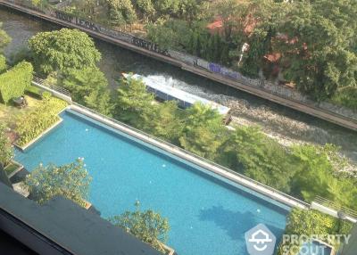 1-BR Condo at Villa Asoke near MRT Phetchaburi