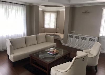 Pet friendly Apartment in Ekkamai