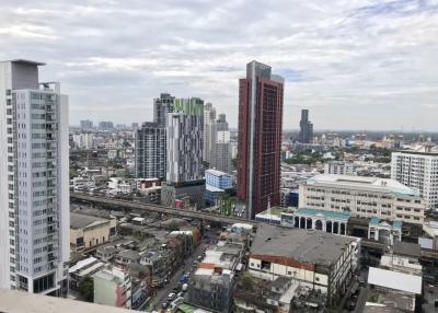 Condo with musical pool + rooftop garden