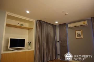 1-BR Condo at Quad Silom Condominium near BTS Sala Daeng