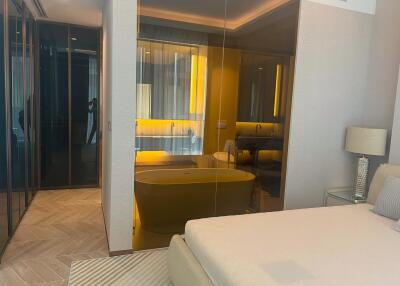 Great High Rise Condominium near BTS Phrom Phong