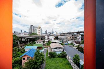 The 1 bedroom in The BASE Garden Rama 9